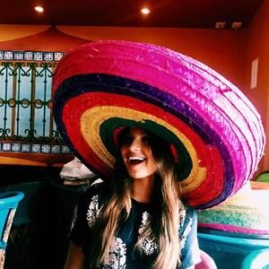 Meet your Posher, Sabrina